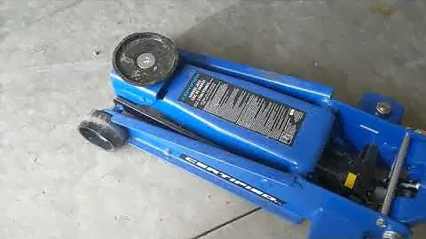 Certified 3-Ton Steel Garage Jack video review by Rebel